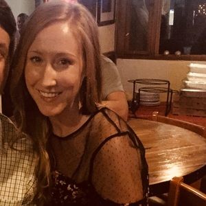 Meet your Posher, Elizabeth